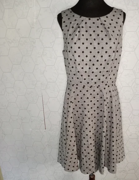 ELLE Plaid polka-dot flare dress in gray/black - Picture 13 of 16